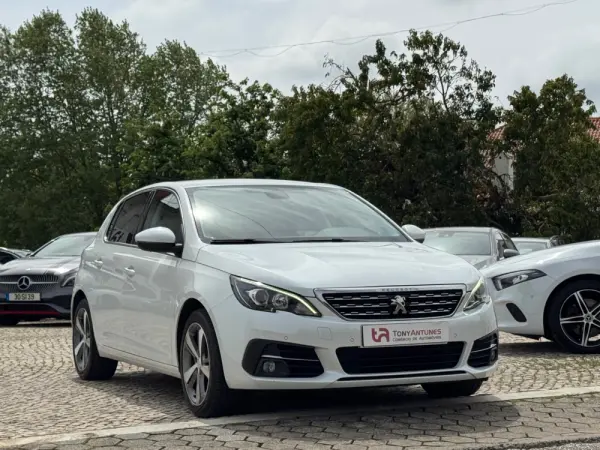 Peugeot 308 1.5 BlueHDi Allure 6