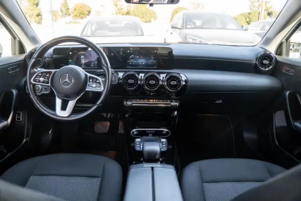 Mercedes-Benz A 250 Limousine e 8G-DCT Style 4