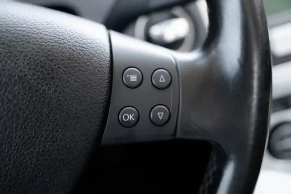 Volkswagen Passat 2.0 TDI Highline 24