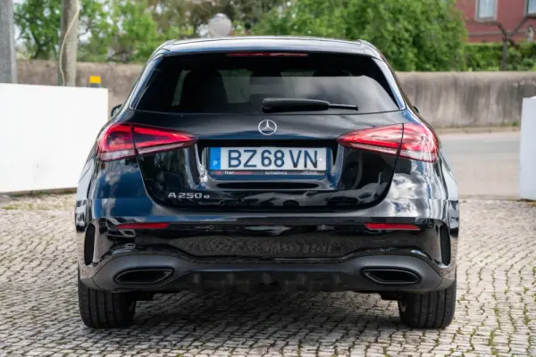 Mercedes-Benz A 250 e 8G-DCT Edition AMG Line 10