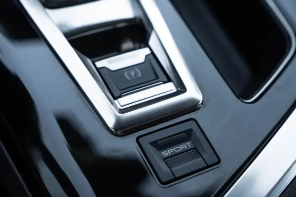 Peugeot 3008 1.5 BlueHDi GT Line EAT8 20