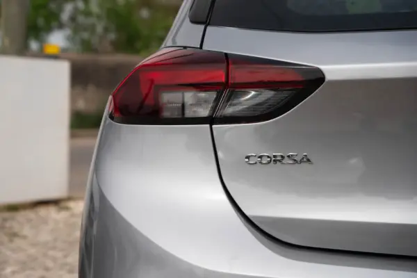 Opel Corsa 1.5 D Business 11