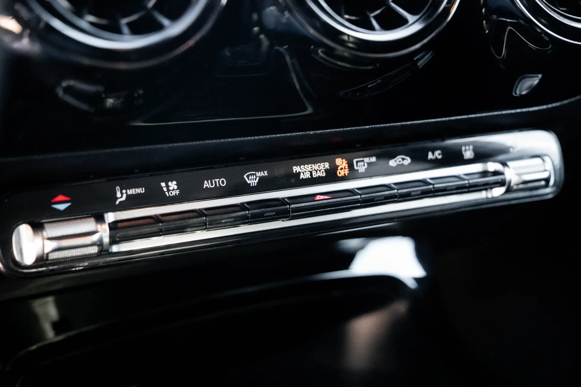 Mercedes-Benz A 250 Limousine e 8G-DCT Style 24