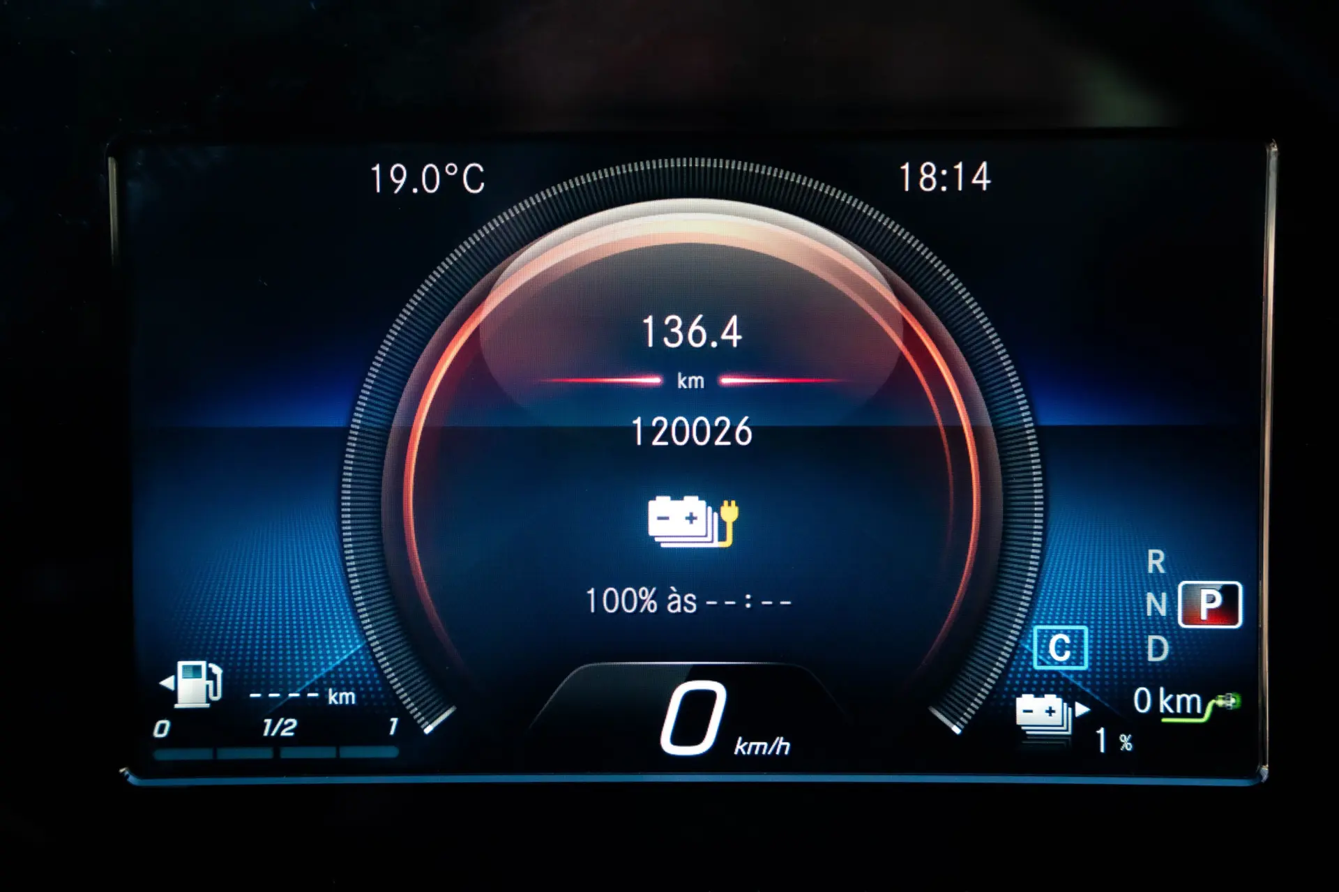 Mercedes-Benz A 250 Limousine e 8G-DCT Style 12