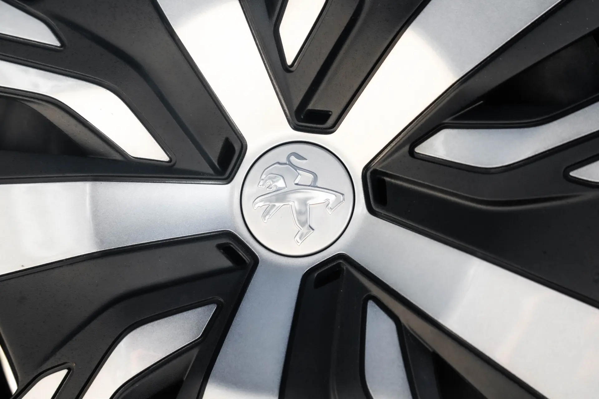 Peugeot e-208 50 kWh Active 27