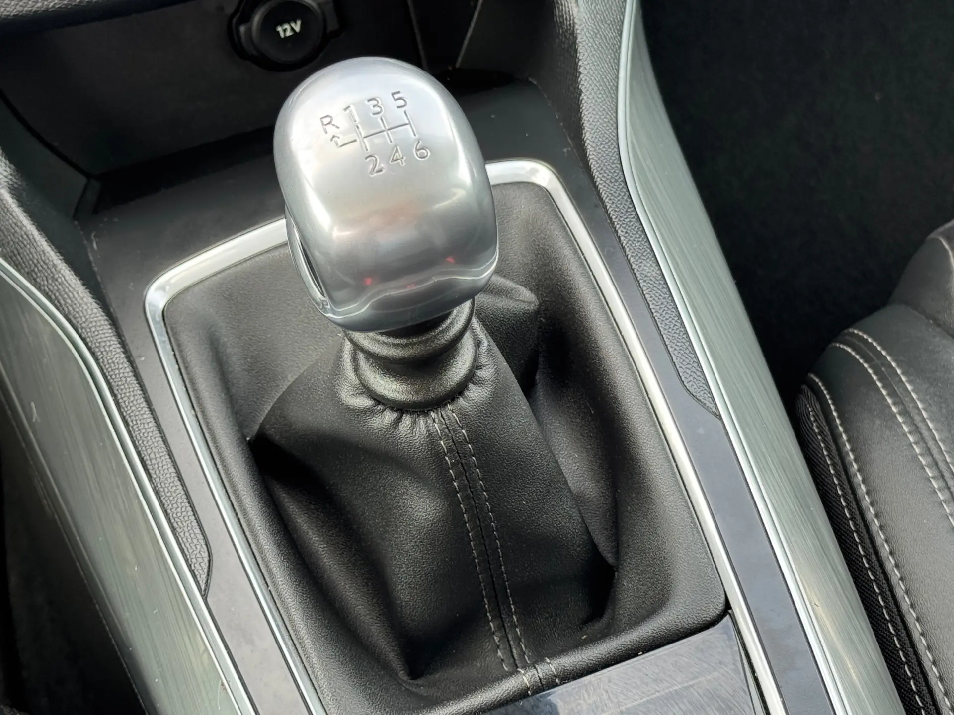 Peugeot 308 1.5 BlueHDi Allure 13