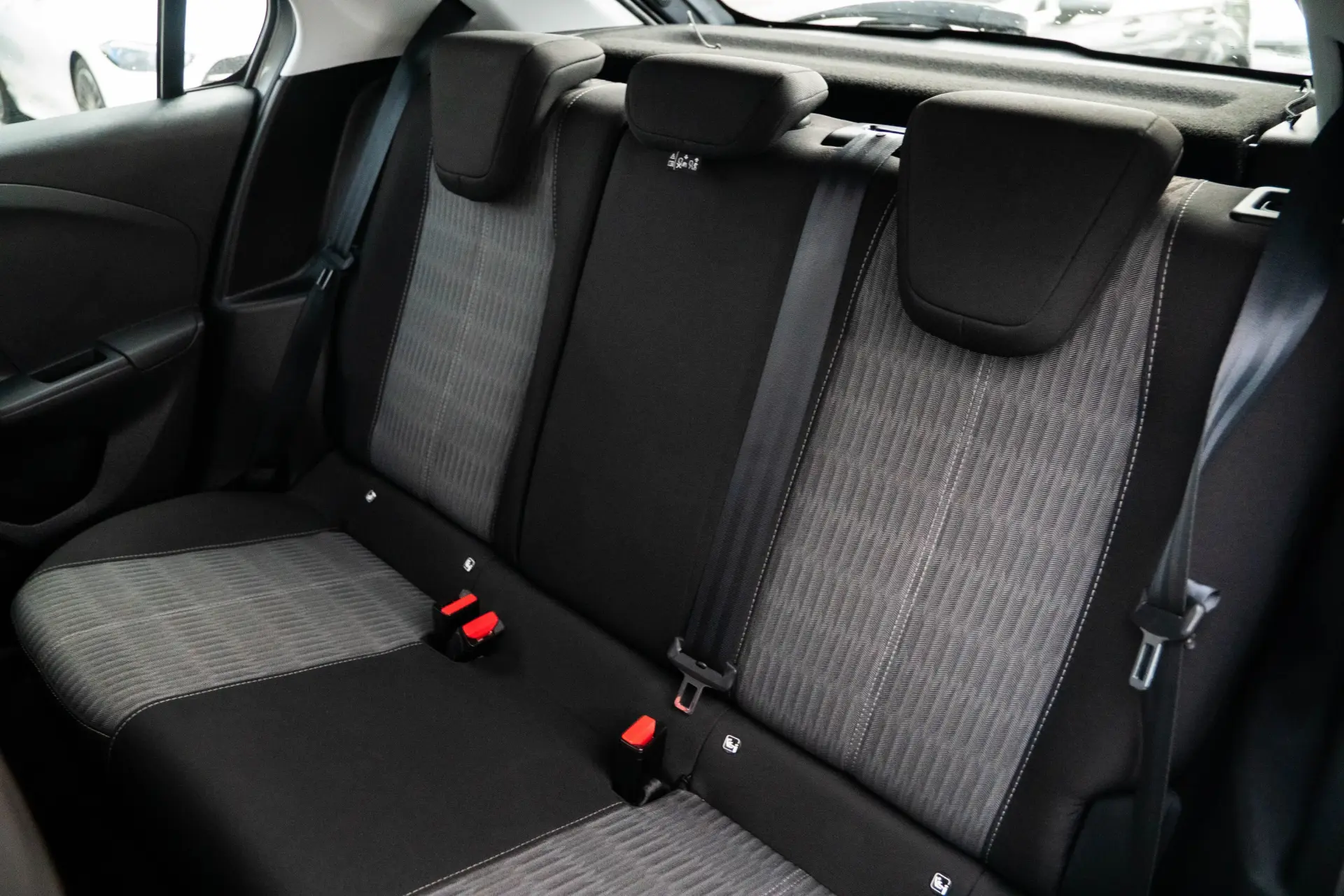 Opel Corsa 1.5 D Business 19