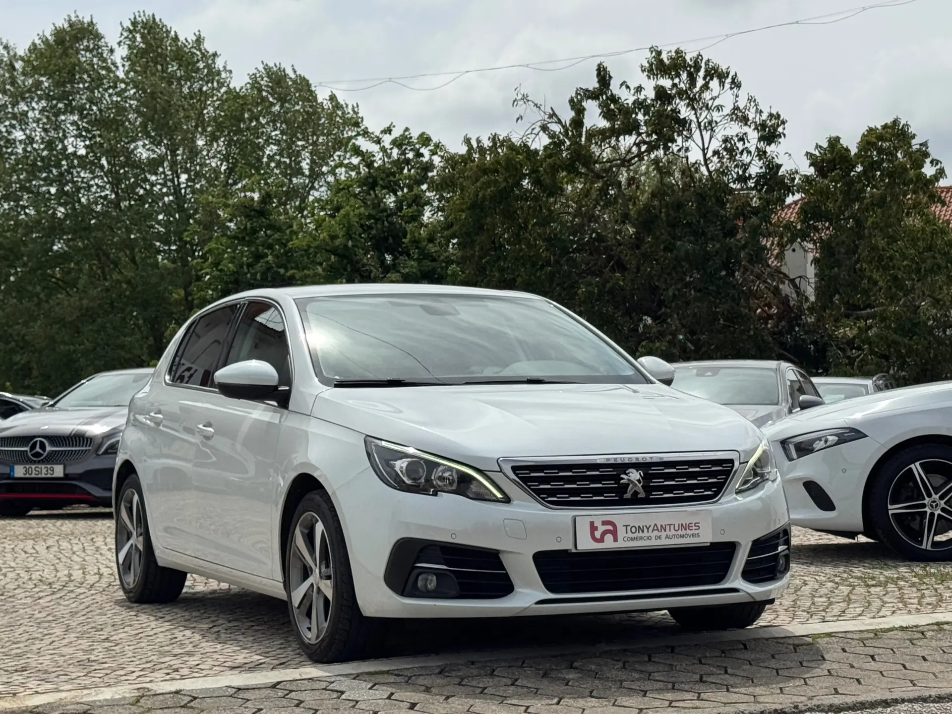Peugeot 308 1.5 BlueHDi Allure 6