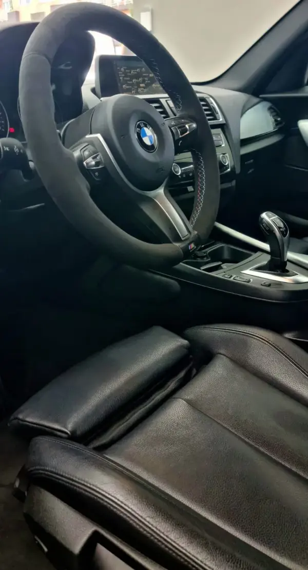 BMW 120 d Pack M Performance 23