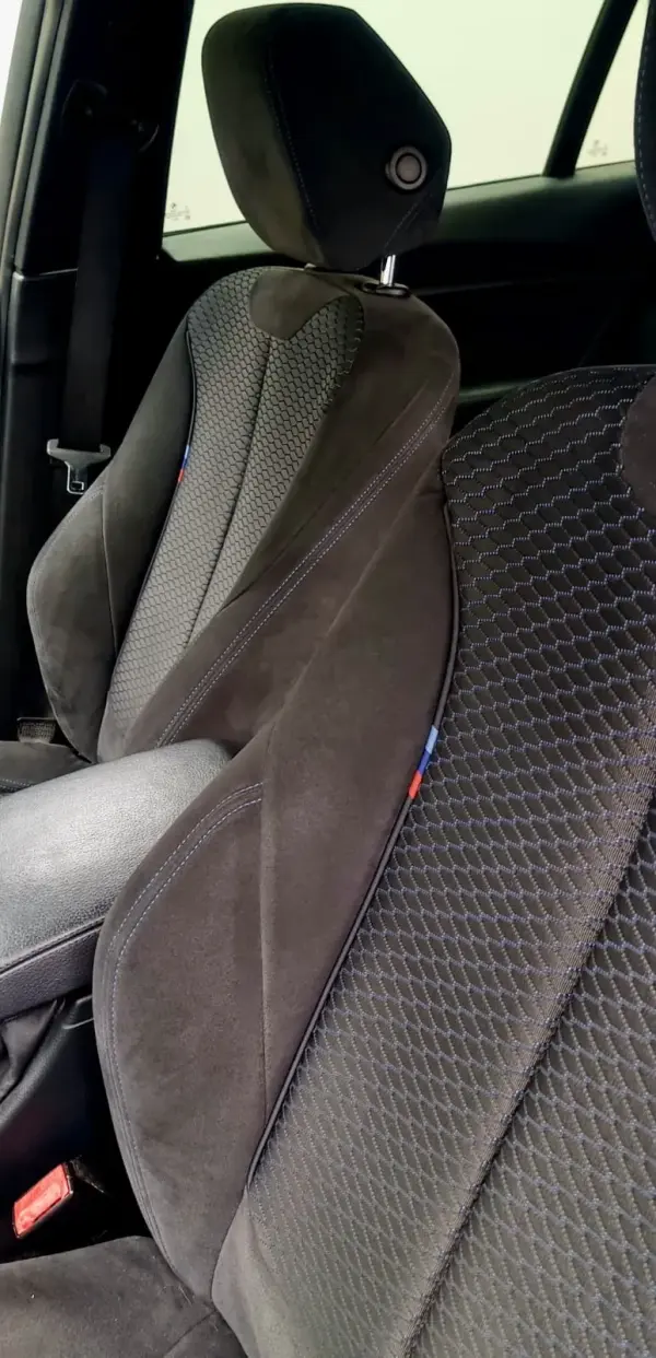 BMW 320 d Pack M Performance 9