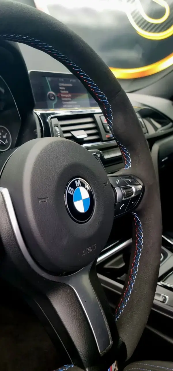 BMW 320 d Pack M Performance 13