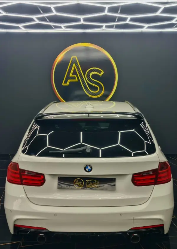 BMW 320 d Pack M Performance 28