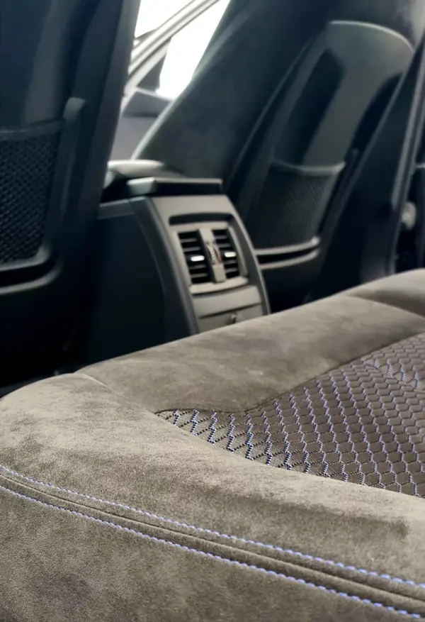 BMW 320 d Pack M Performance 10