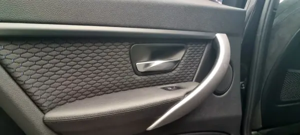 BMW 320 d Pack M Performance 15