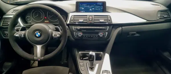 BMW 320 d Pack M Performance 18