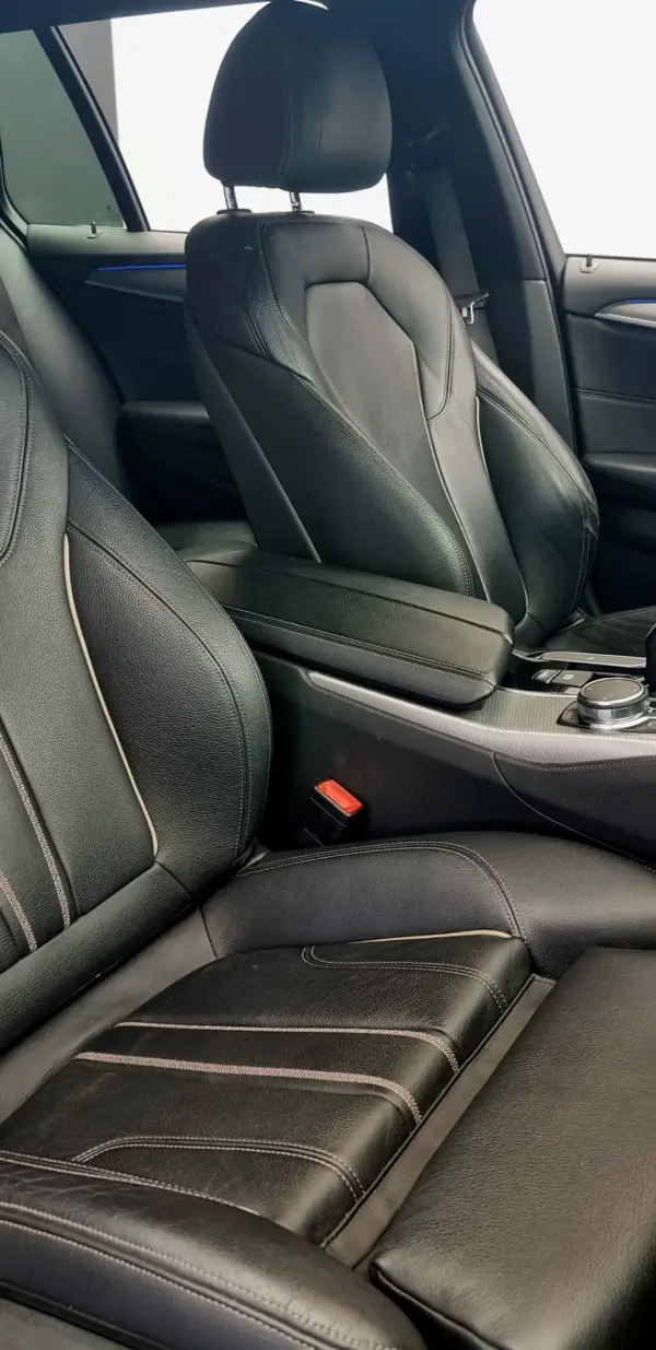 BMW 520 d Pack Desportivo M Performance 13