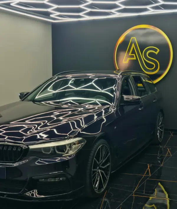 BMW 520 d Pack Desportivo M Performance 33