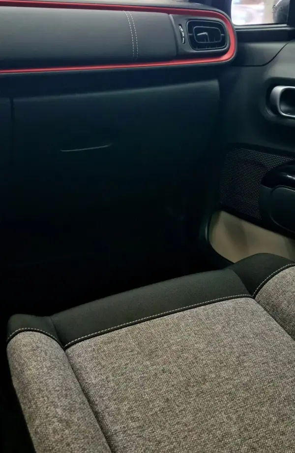 Citroën C3 1.2 PureTech C-Series 13