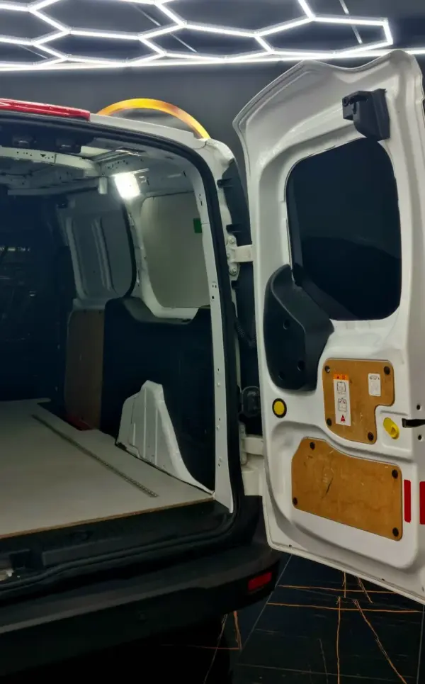 Ford Transit Connect 1.6 TDCi 210 L2 Ambiente 32