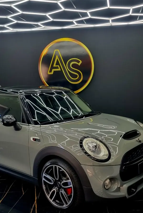 MINI 5 Portas Cooper S Auto 31