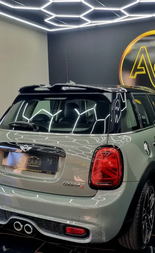 MINI 5 Portas Cooper S Auto 34