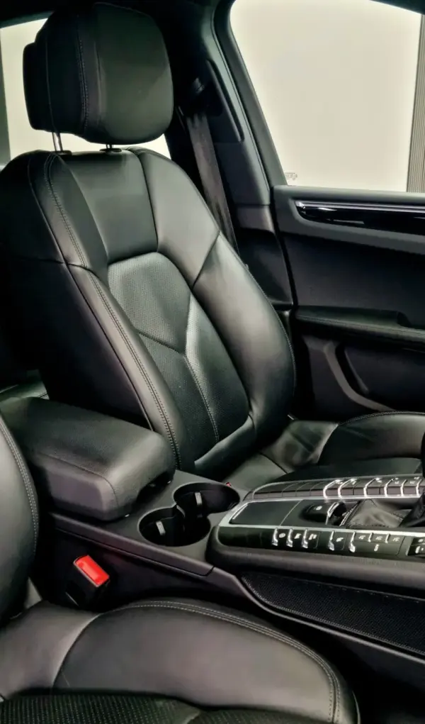 Porsche Macan PDK 16