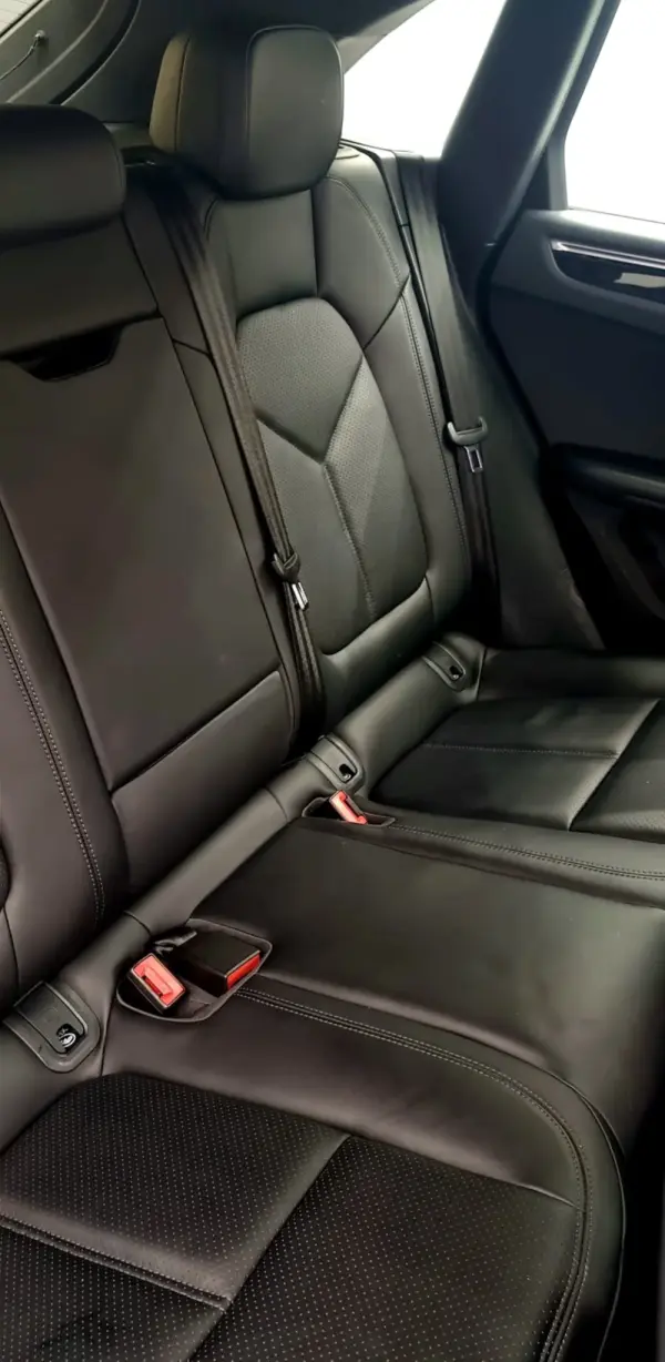 Porsche Macan PDK 26