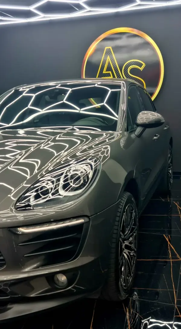 Porsche Macan PDK 33