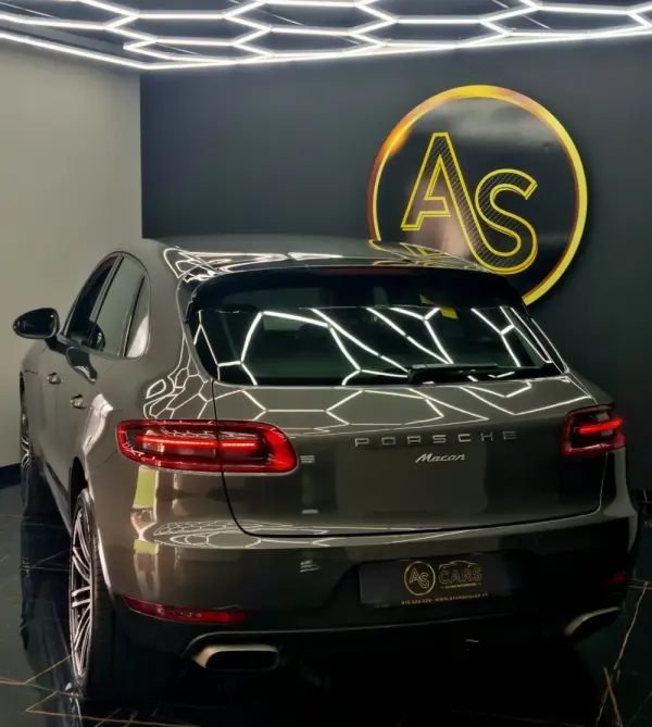 Porsche Macan PDK 59