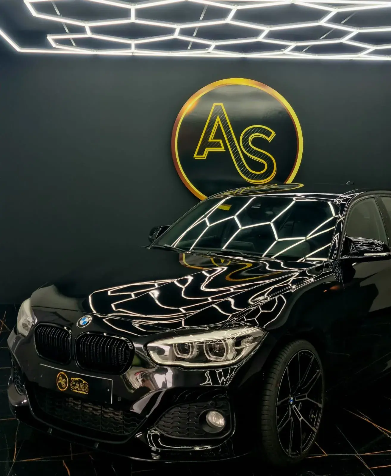 BMW 120 d Pack M Performance 4