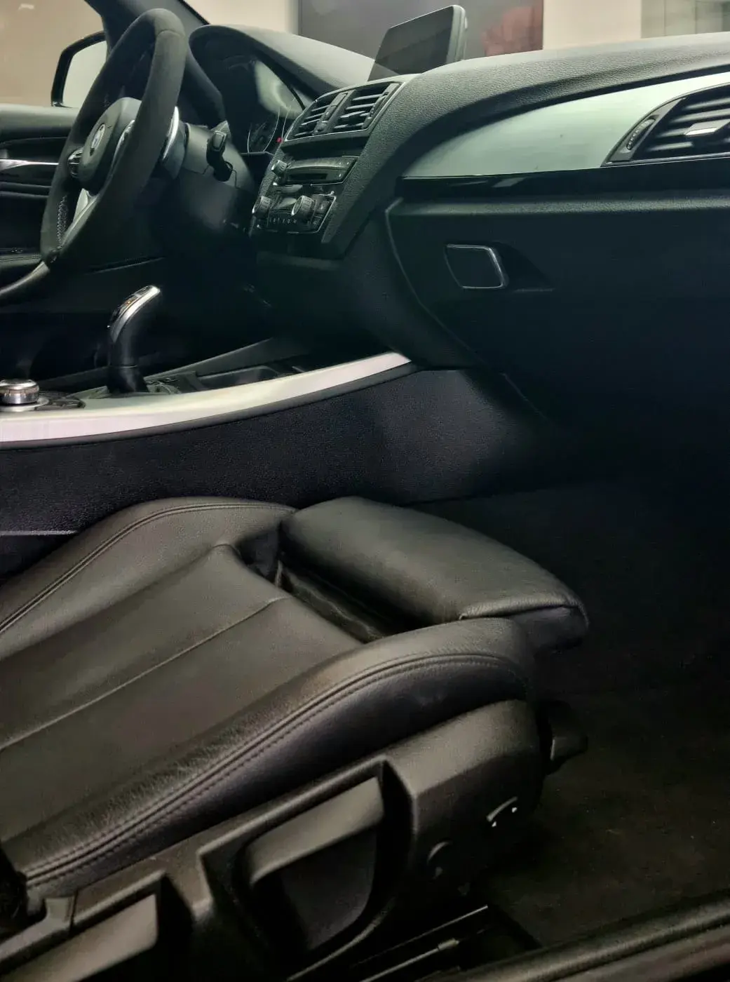 BMW 120 d Pack M Performance 9