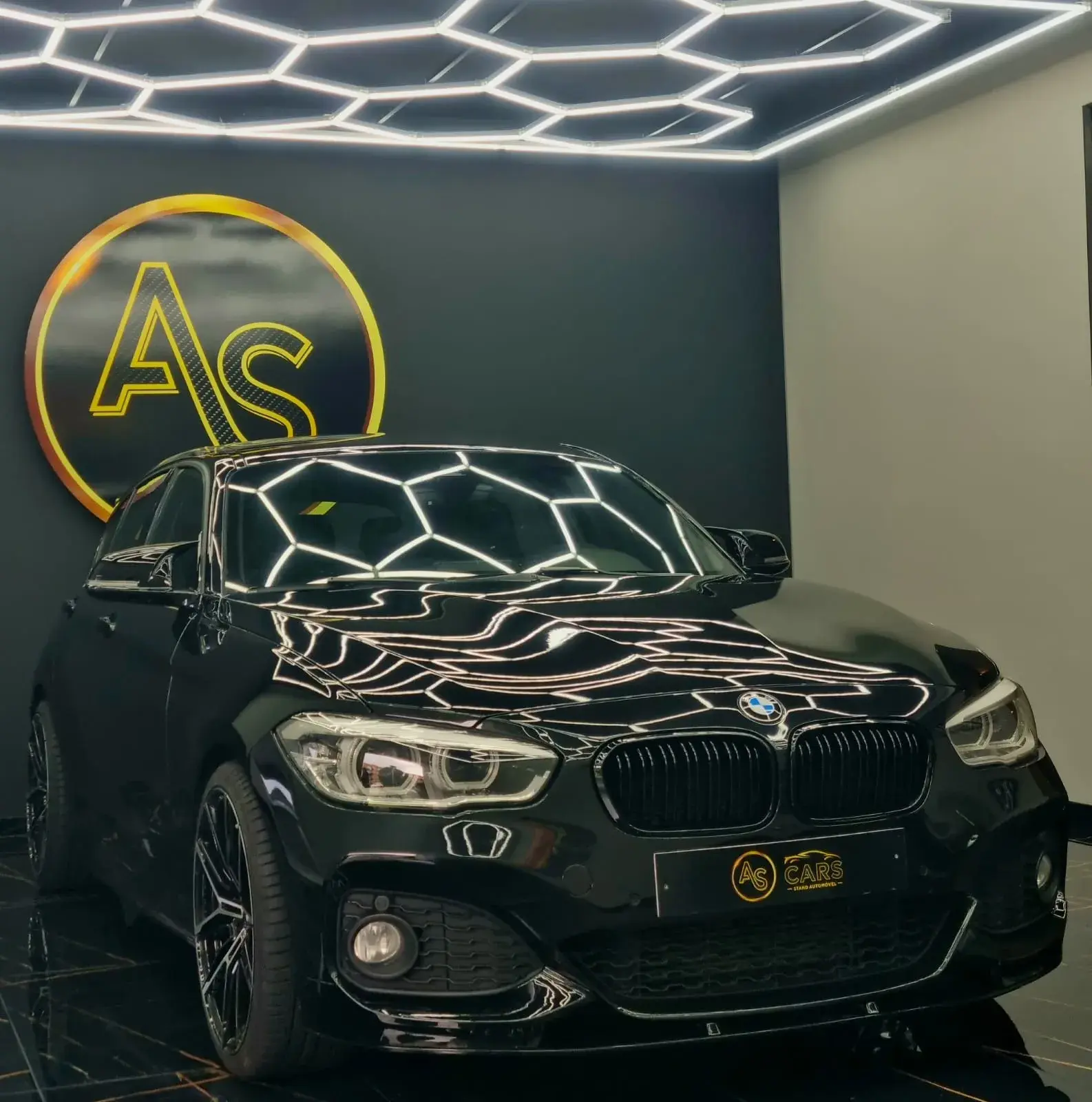 BMW 120 d Pack M Performance 25