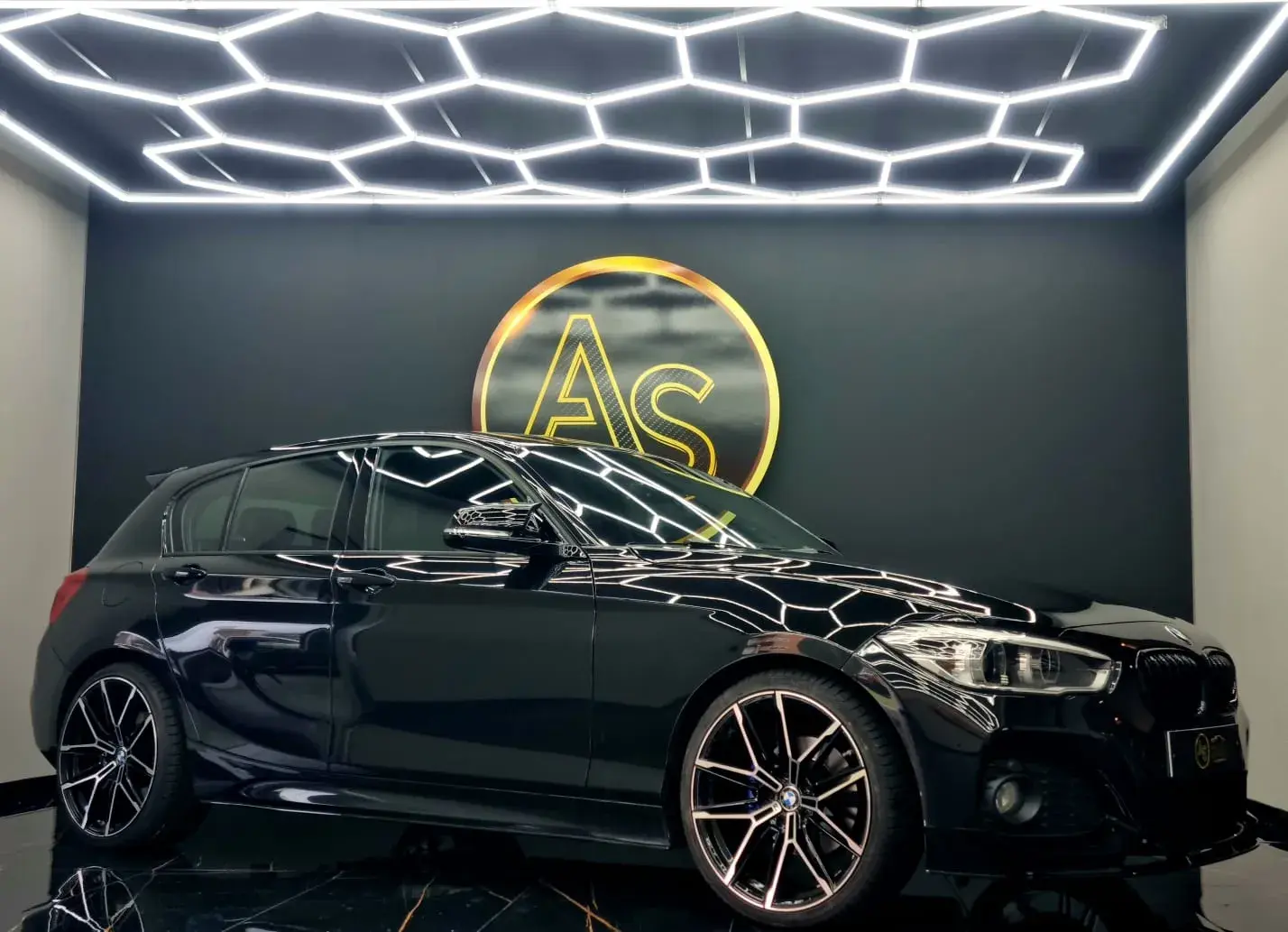 BMW 120 d Pack M Performance 31