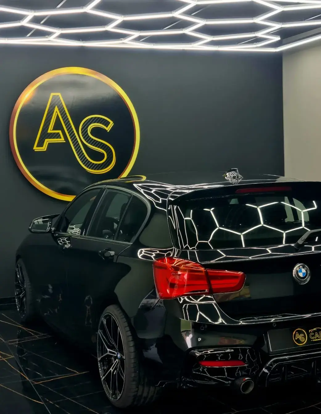 BMW 120 d Pack M Performance 43