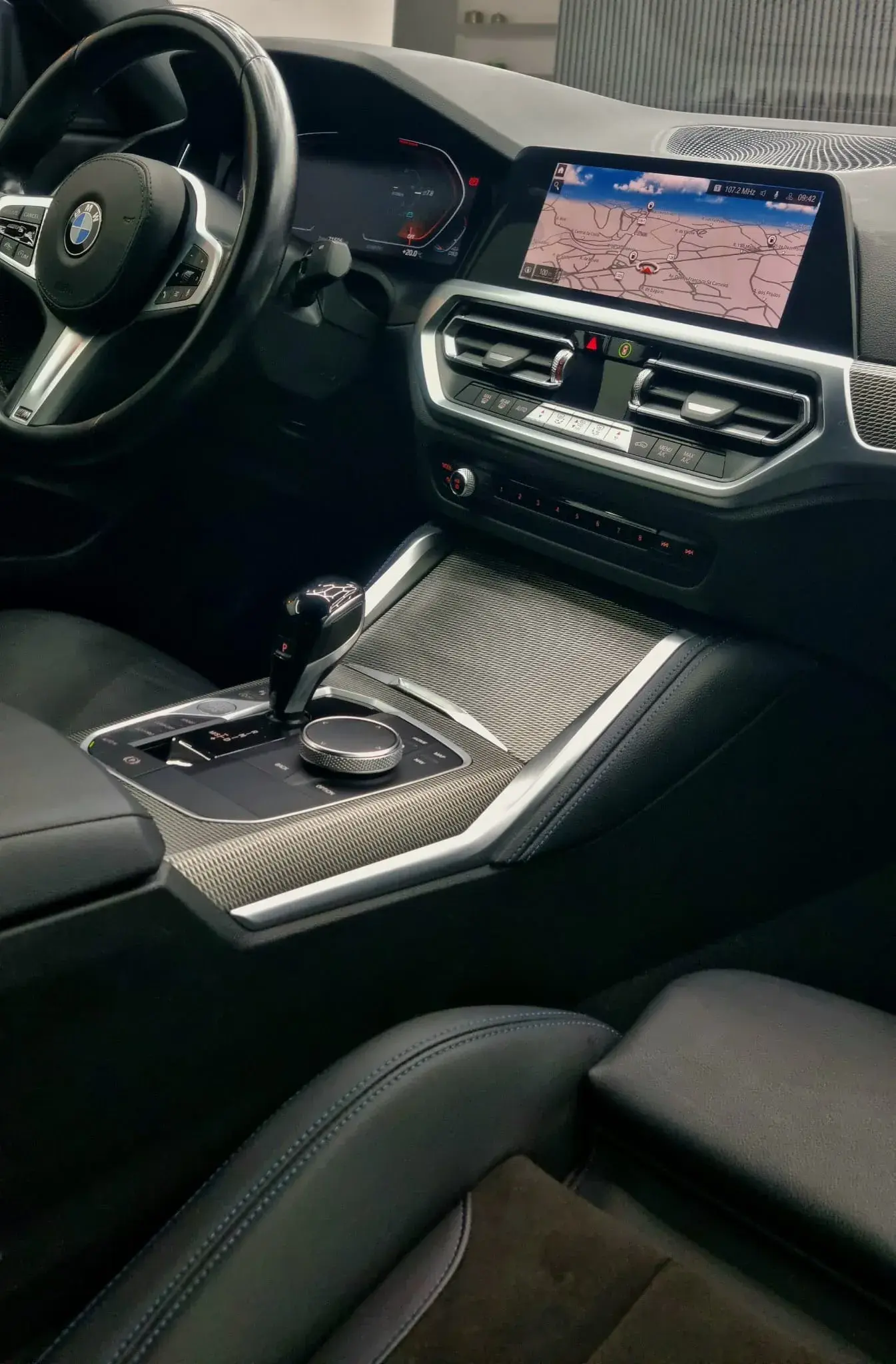 BMW 220 i Pack Desportivo M Pro 25