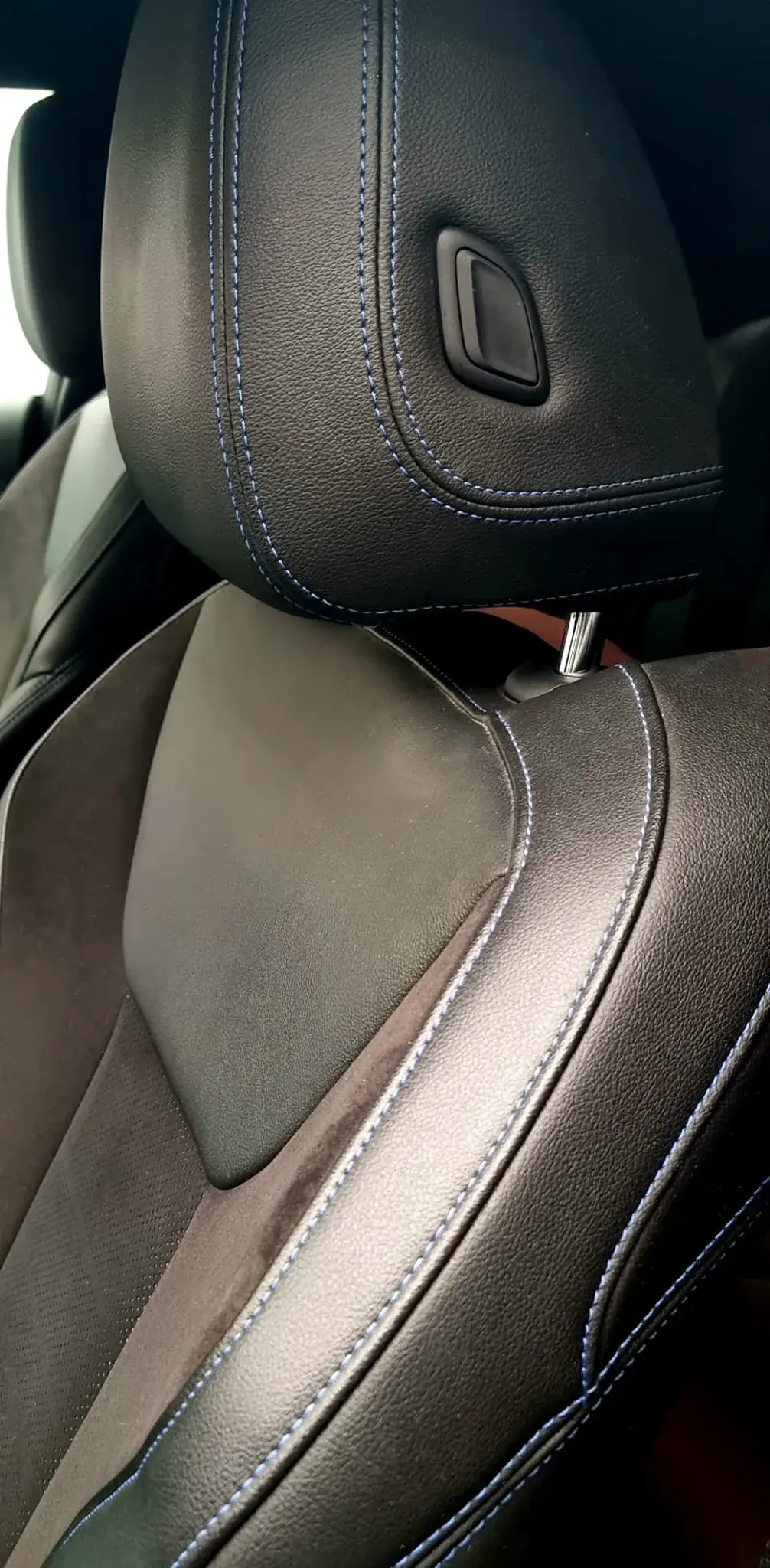 BMW 220 i Pack Desportivo M Pro 44