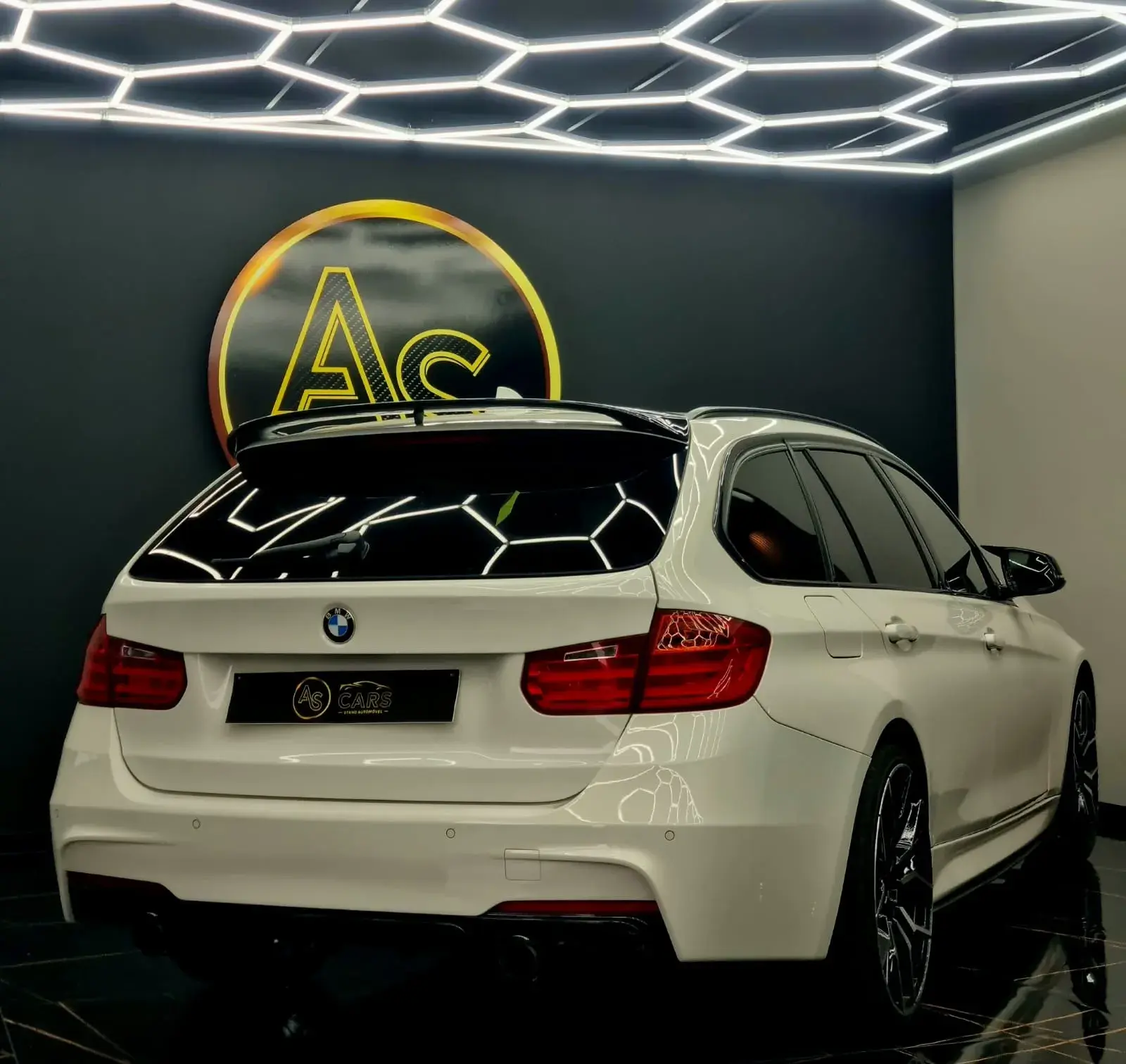 BMW 320 d Pack M Performance 30