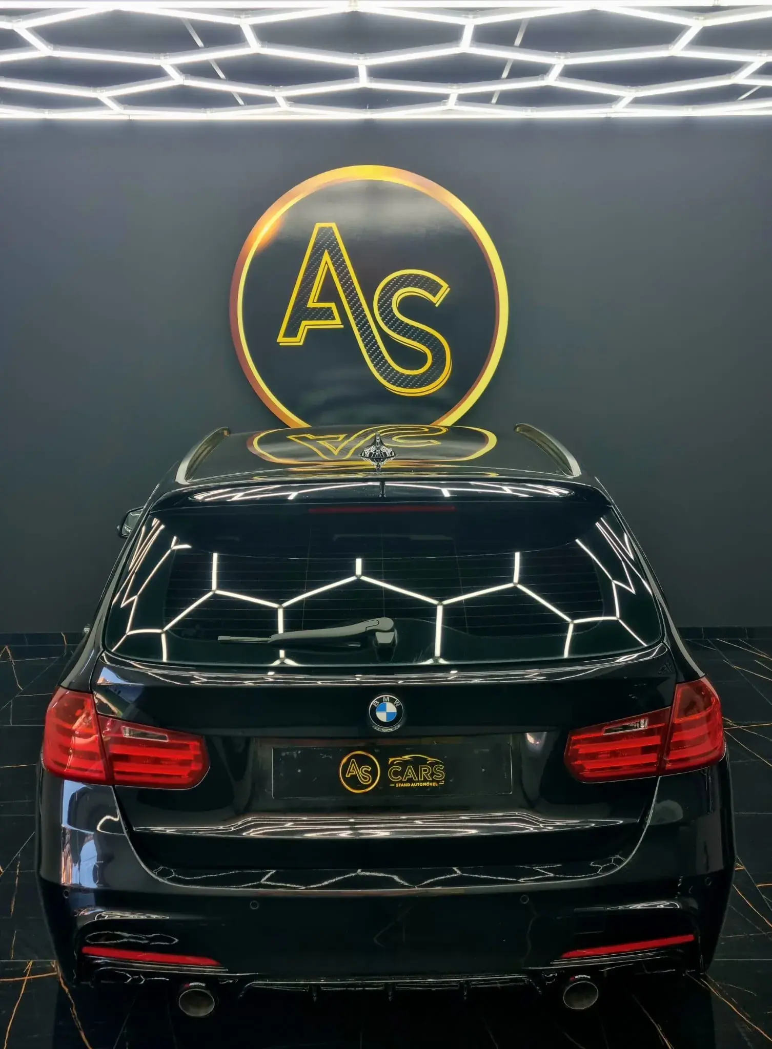 BMW 320 d Pack M Performance 46