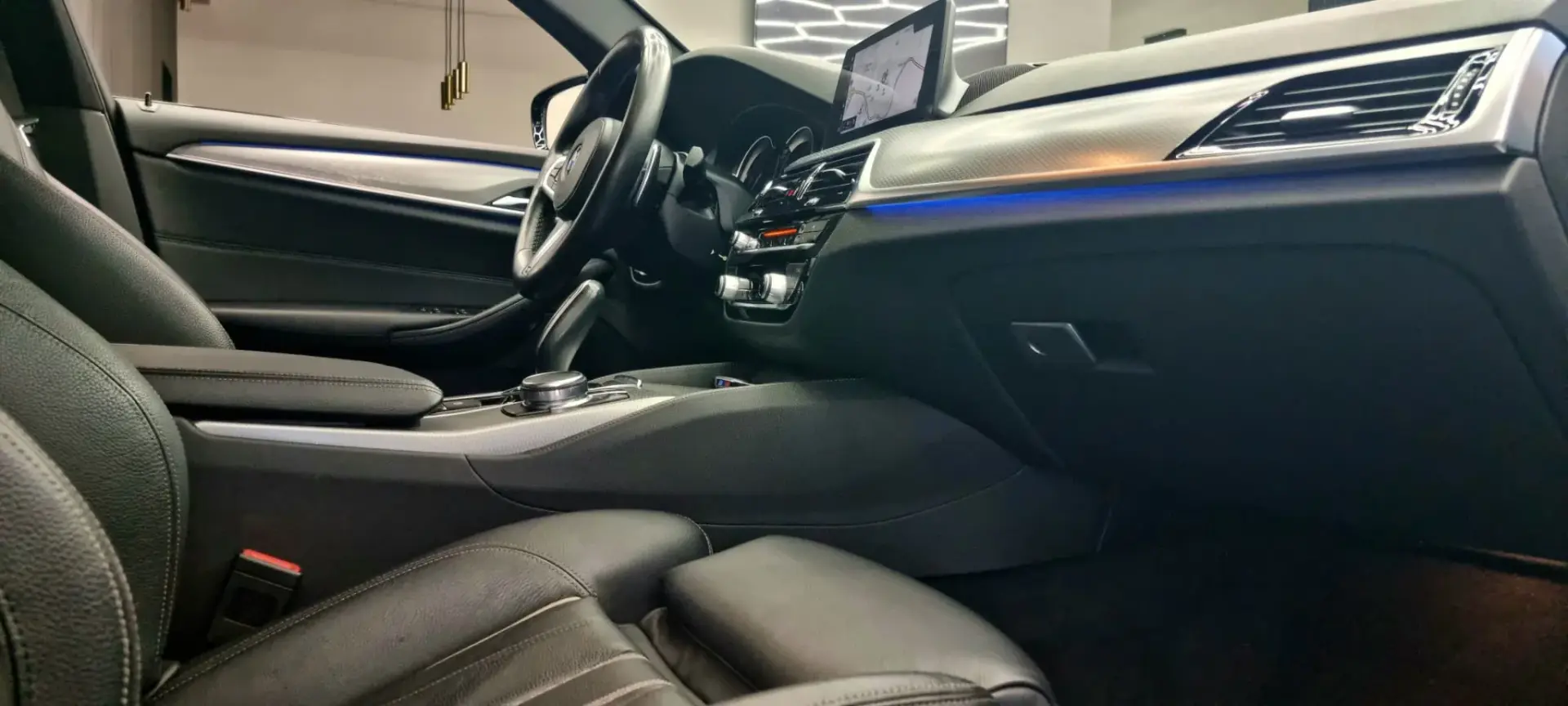 BMW 520 d Pack Desportivo M Performance 16