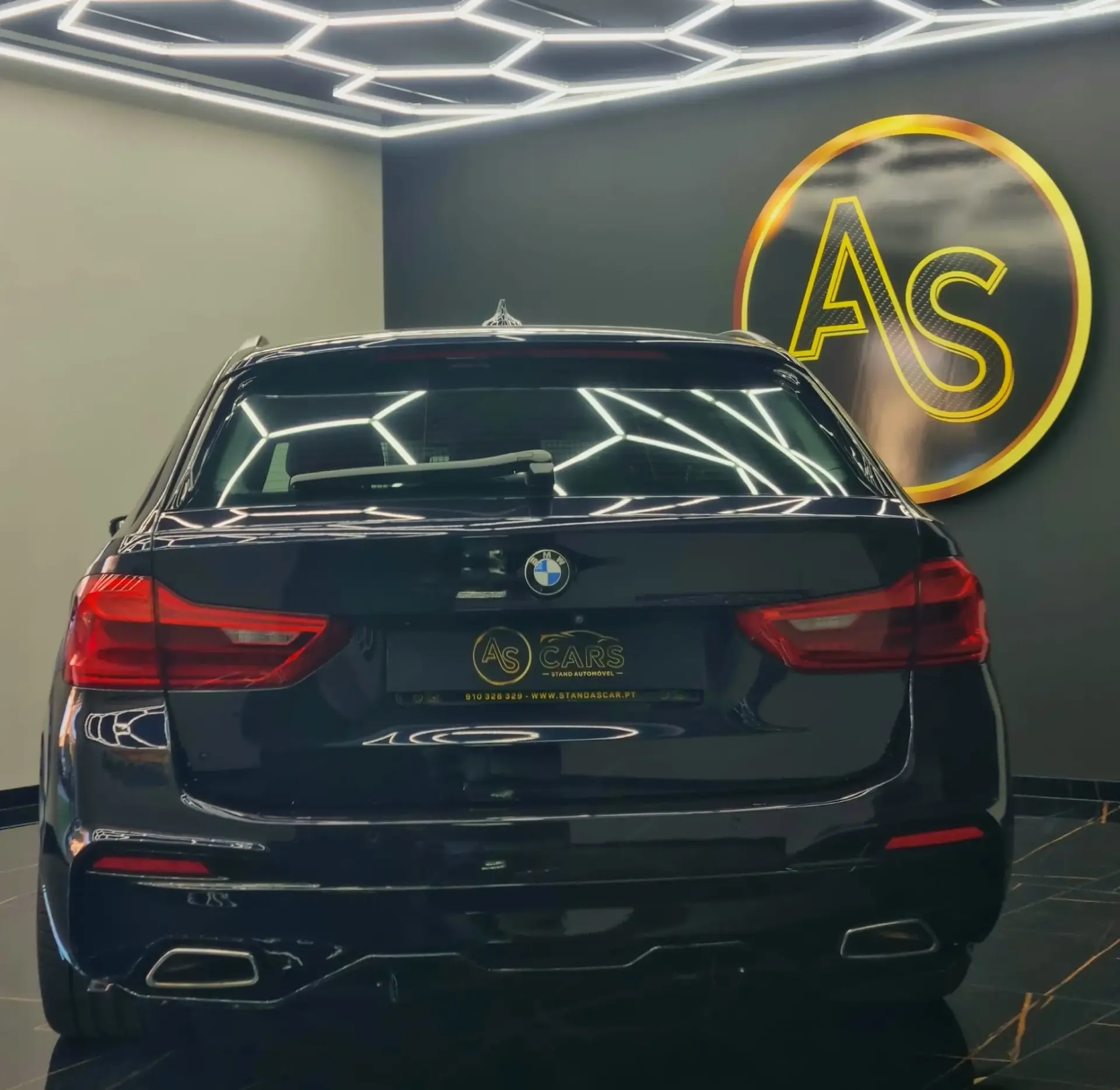 BMW 520 d Pack Desportivo M Performance 52