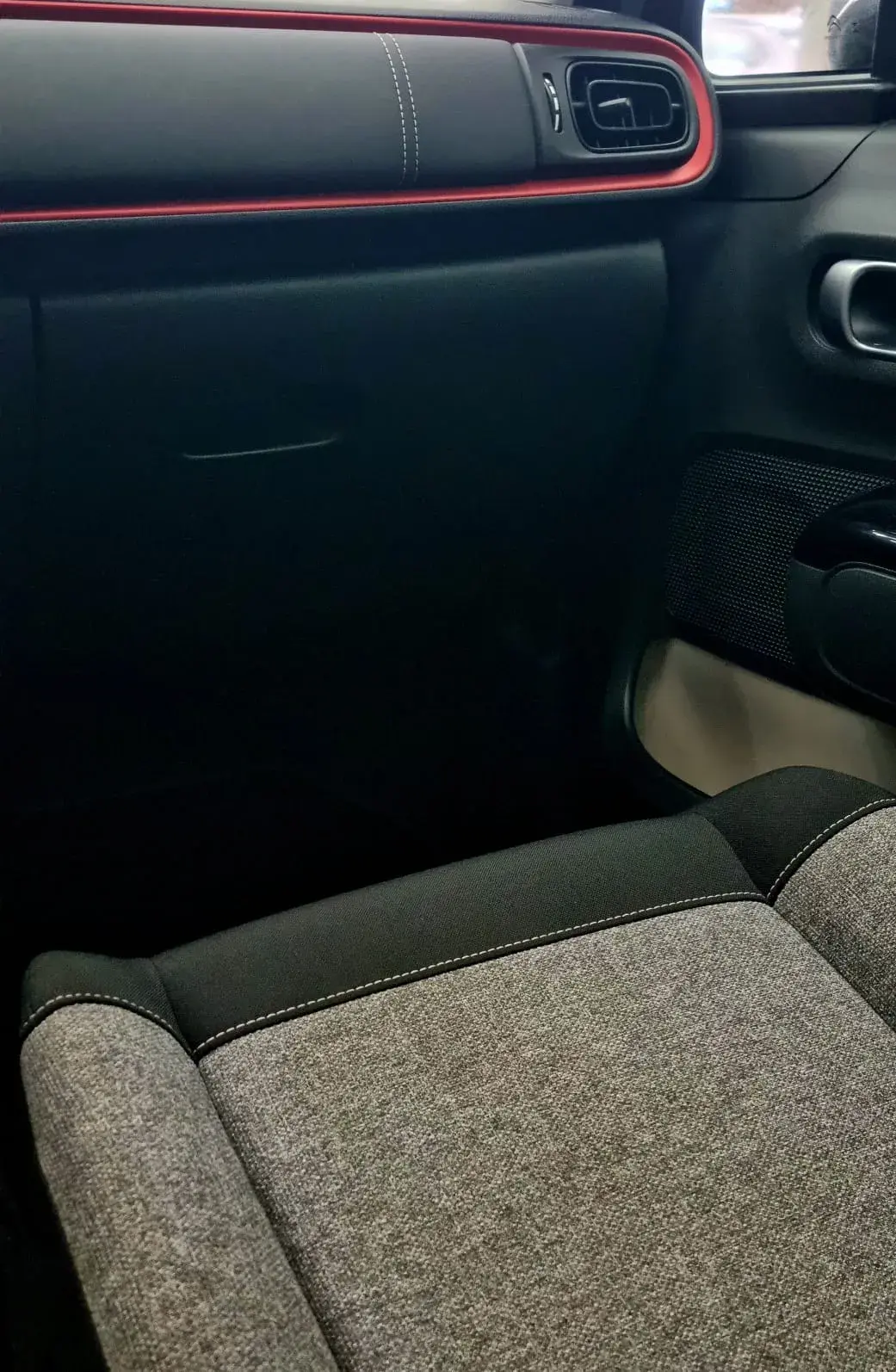 Citroën C3 1.2 PureTech C-Series 13