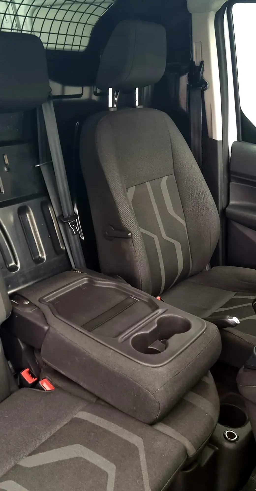 Ford Transit Connect 1.6 TDCi 210 L2 Ambiente 8