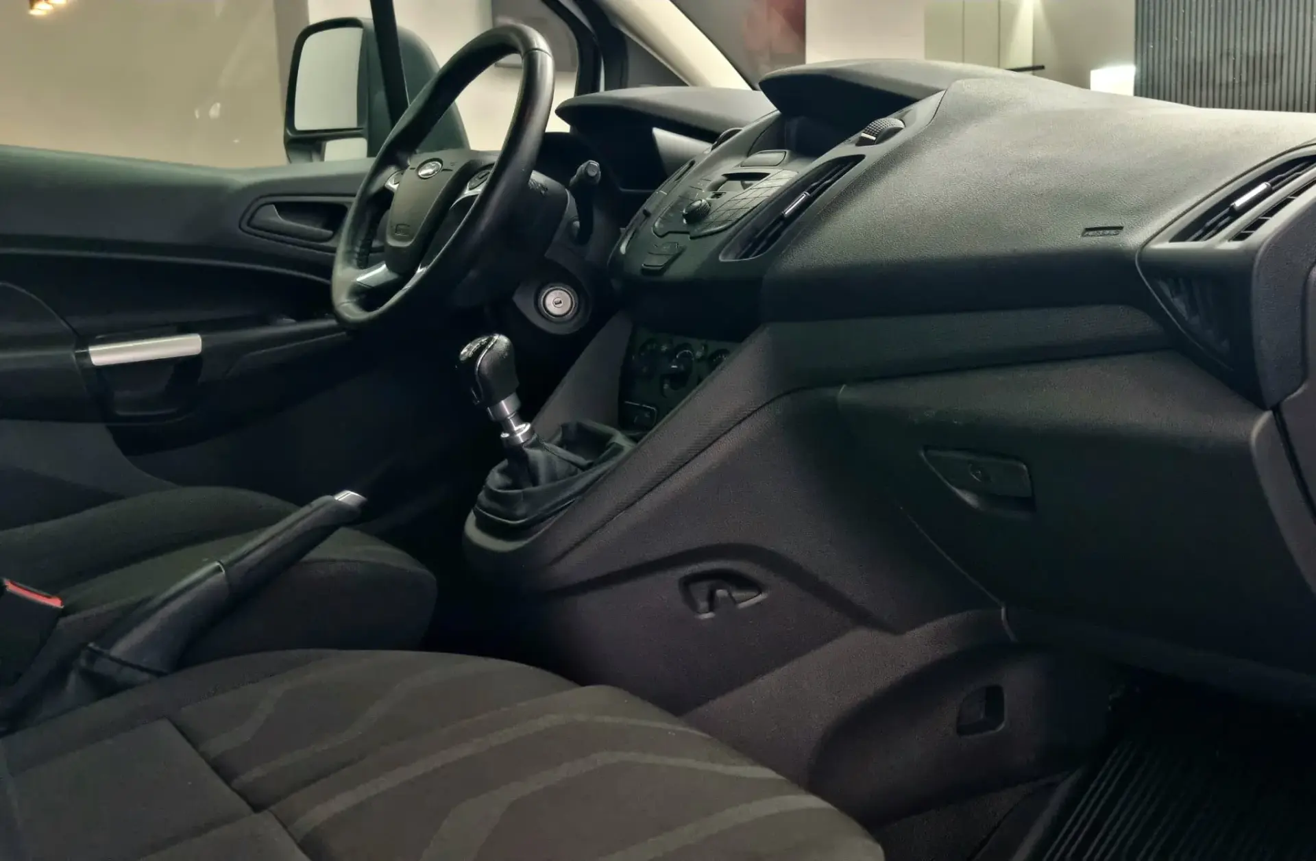 Ford Transit Connect 1.6 TDCi 210 L2 Ambiente 9