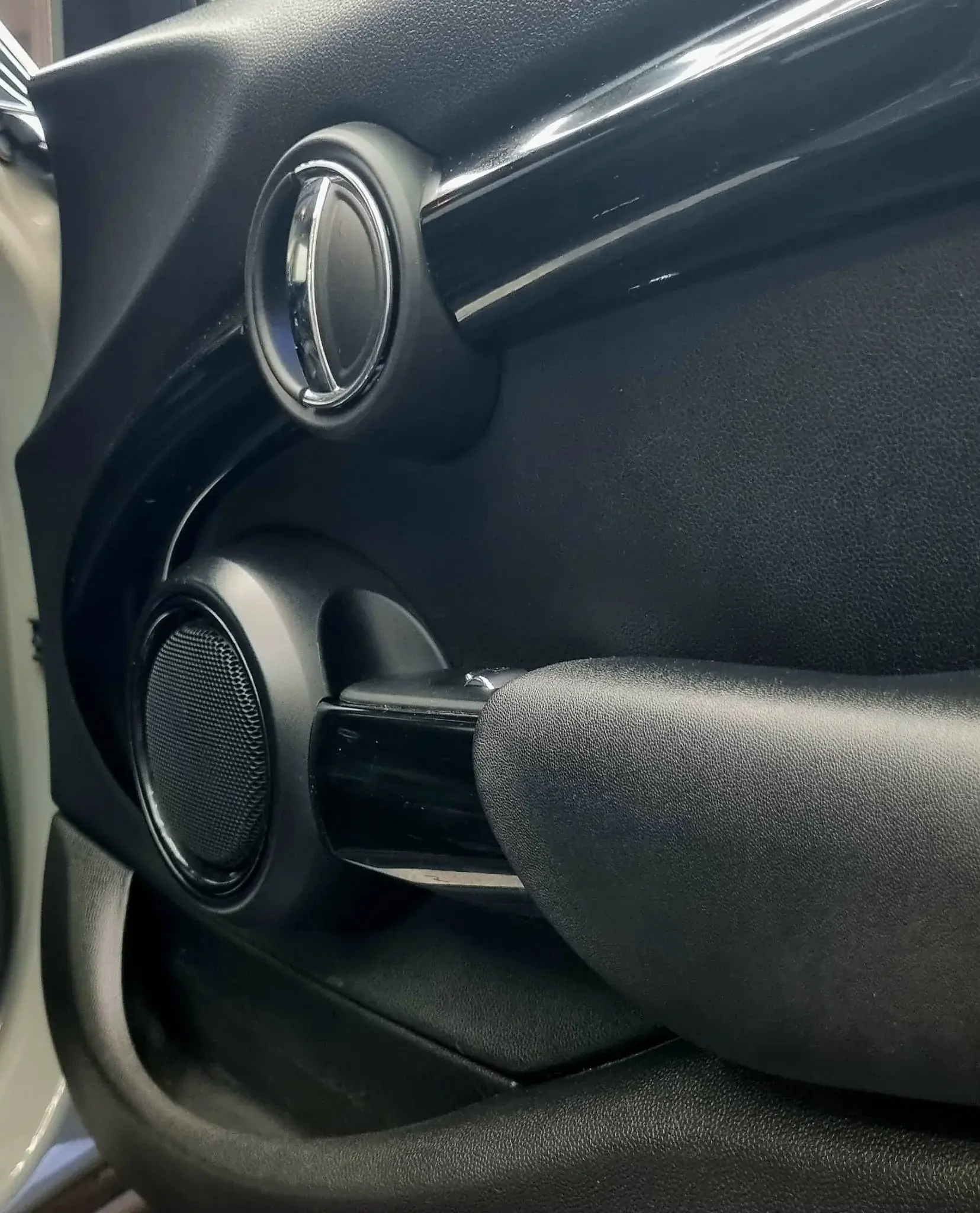 MINI 5 Portas Cooper S Auto 13