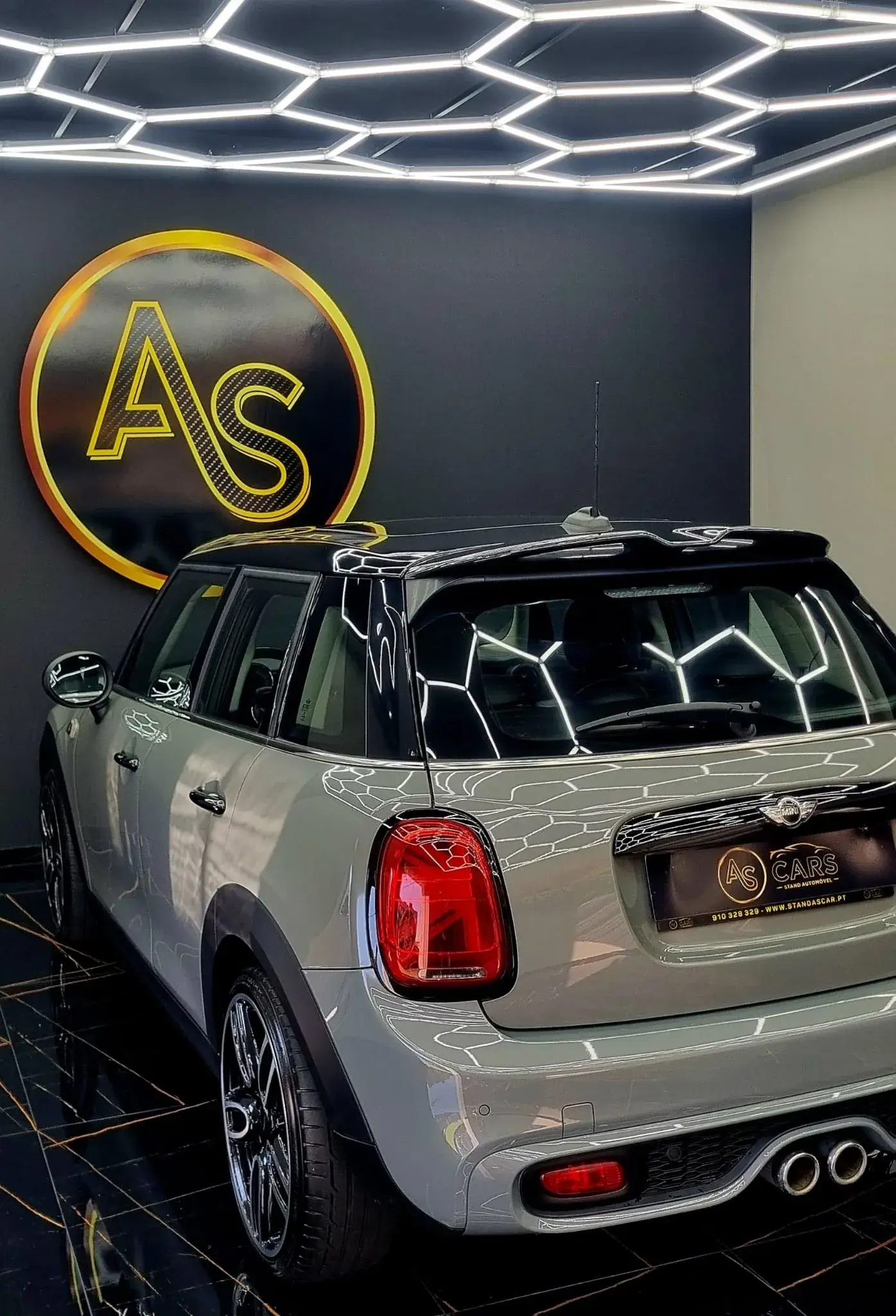 MINI 5 Portas Cooper S Auto 33