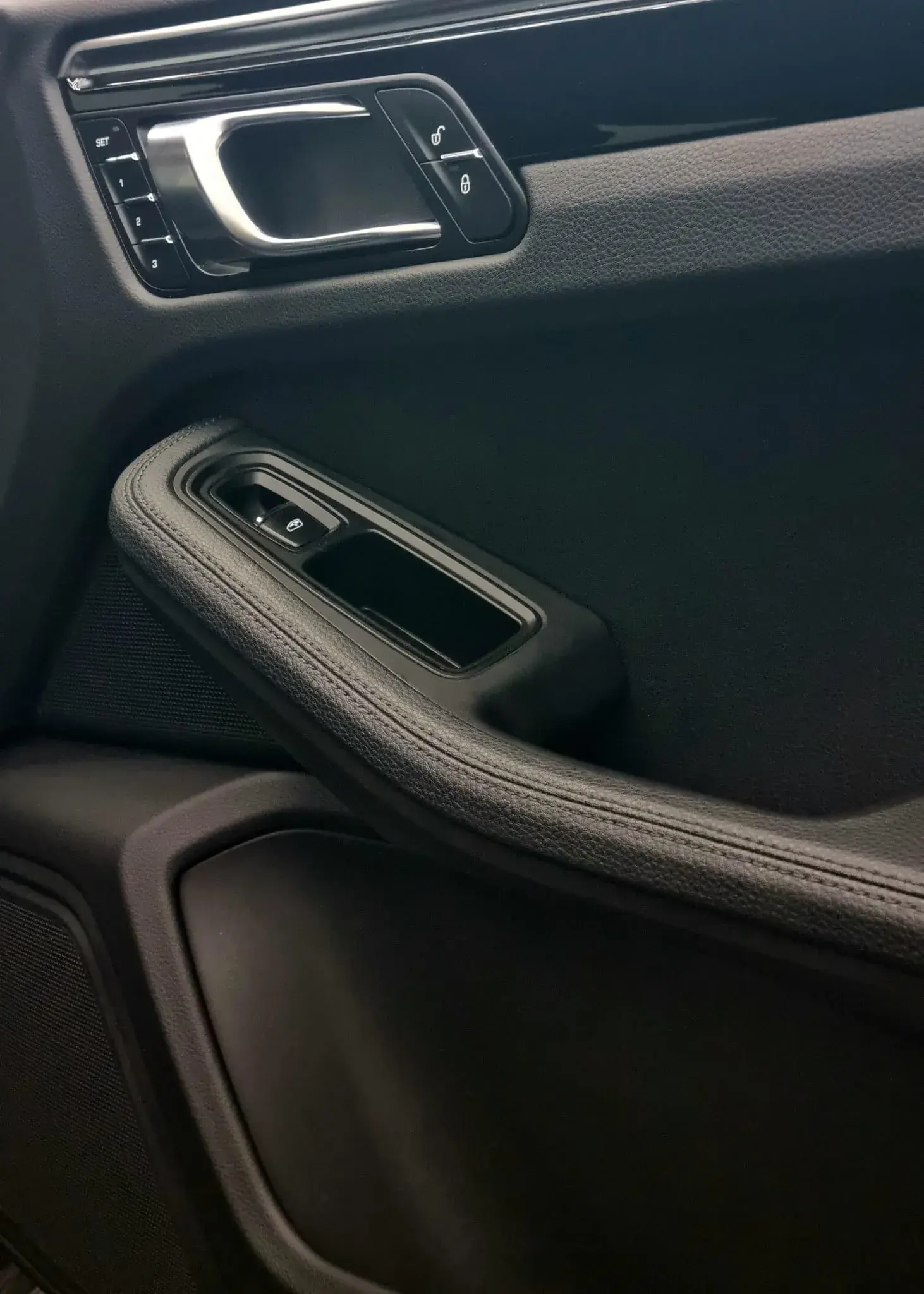 Porsche Macan PDK 17