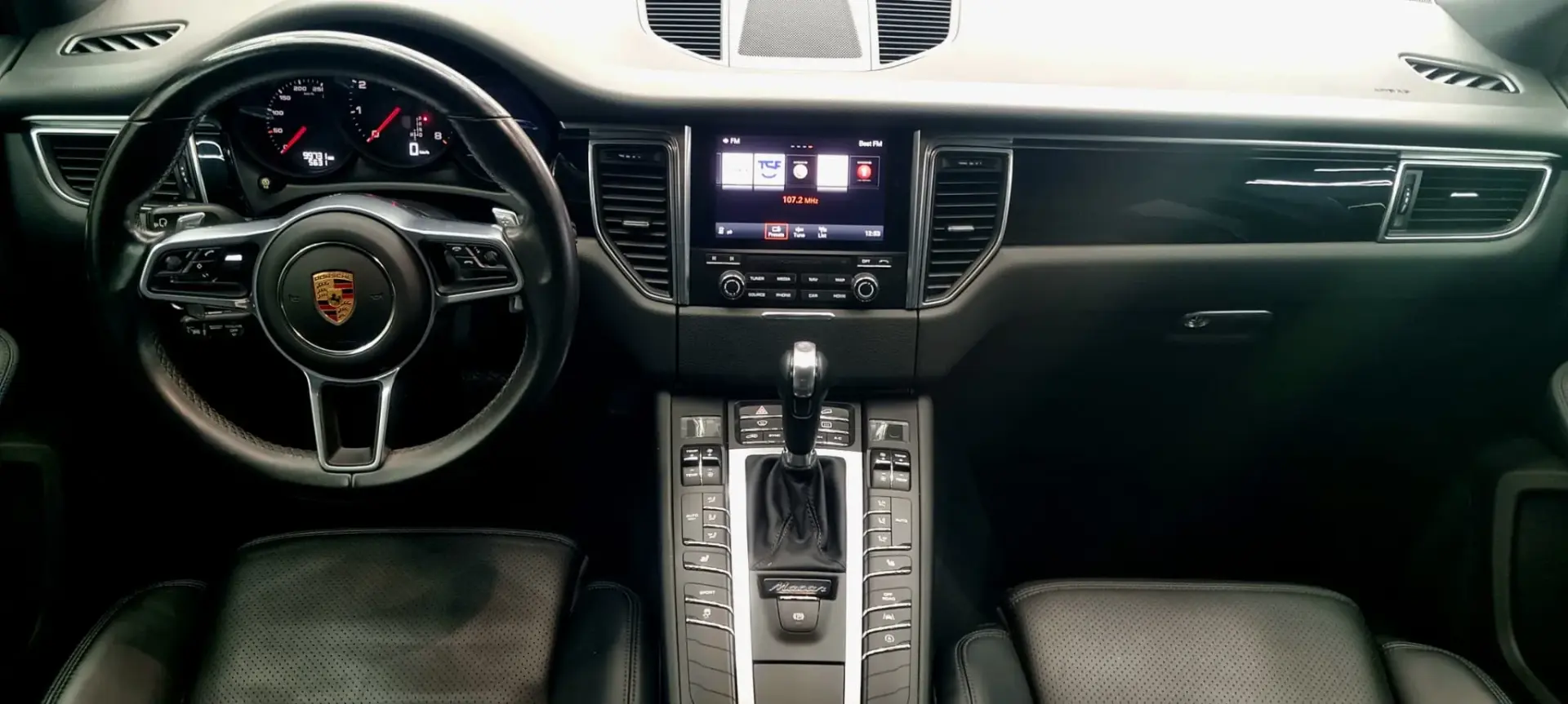 Porsche Macan PDK 29