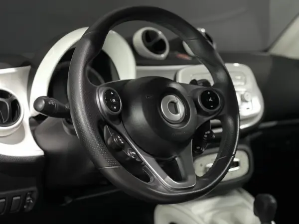 Smart ForTwo Coupé 0.9 Turbo Basis passion 5