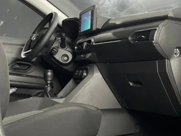 Dacia Sandero 1.0 SCe Essential 4