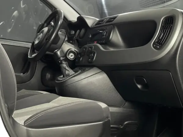 Fiat Panda 1.2 Lounge S&S 4